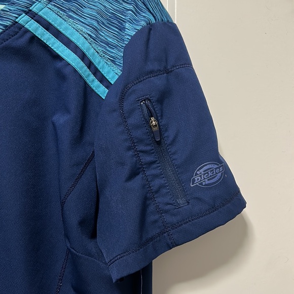 Dickies Scrub Top - Picture 3 of 5